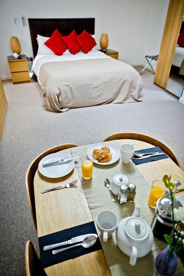 Hotel The Cedars à Bathford Chambre photo